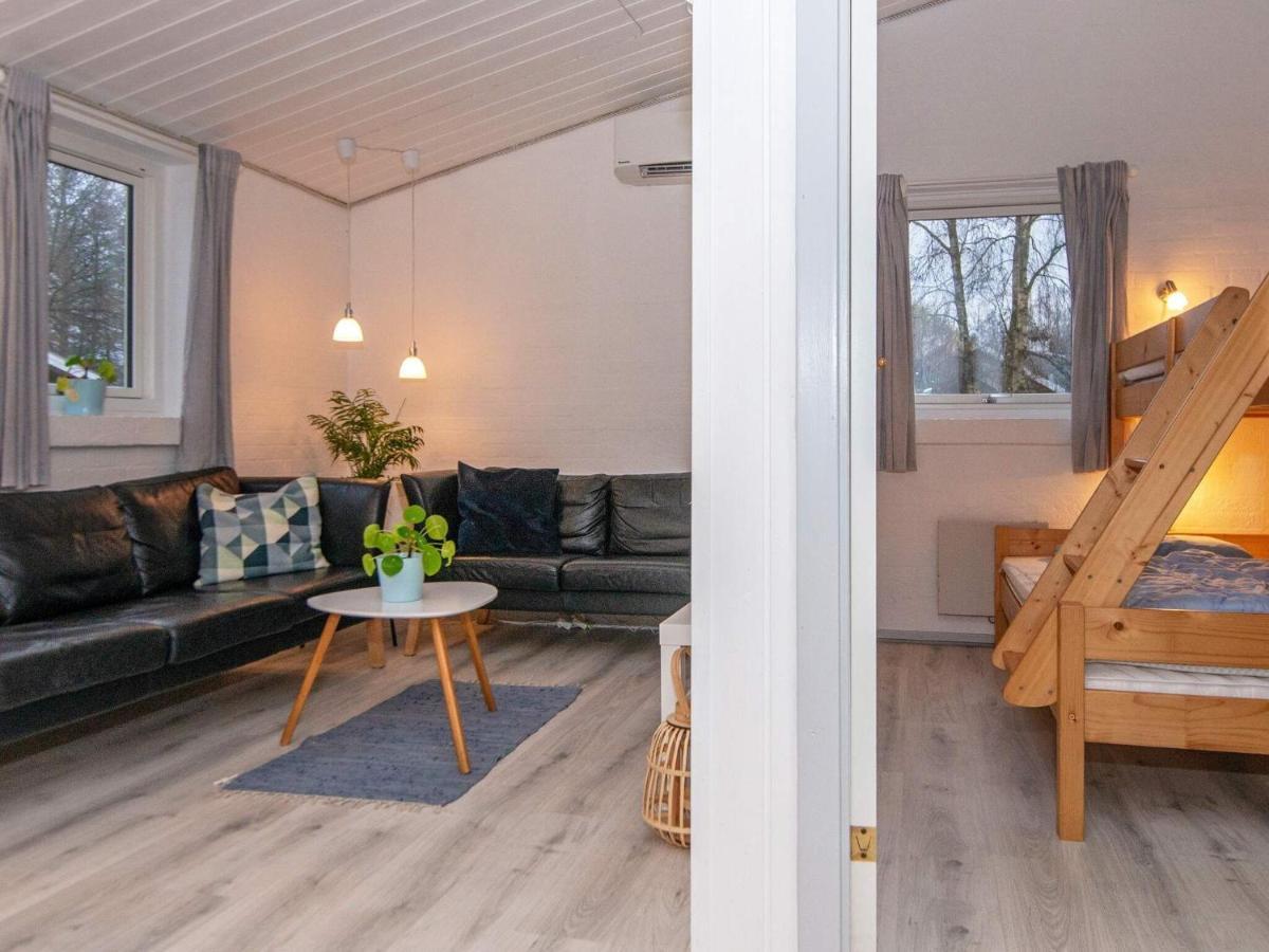 7 Person Holiday Home In Rsted Kare Extérieur photo