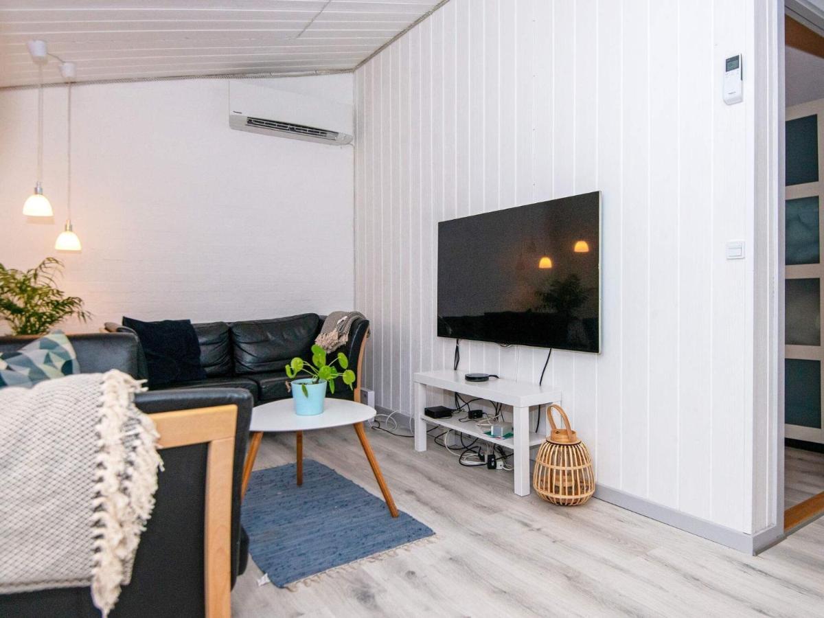 7 Person Holiday Home In Rsted Kare Extérieur photo